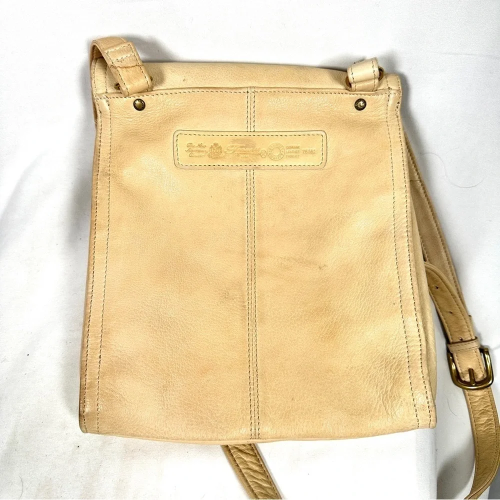 Fossil Leather Crossbody Bag The New American Classic 1954 Key Beige white cream